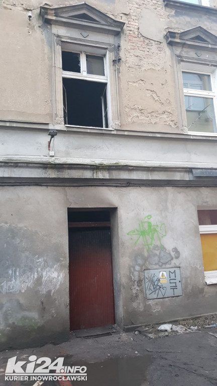 Pożar w kamienicy w centrum