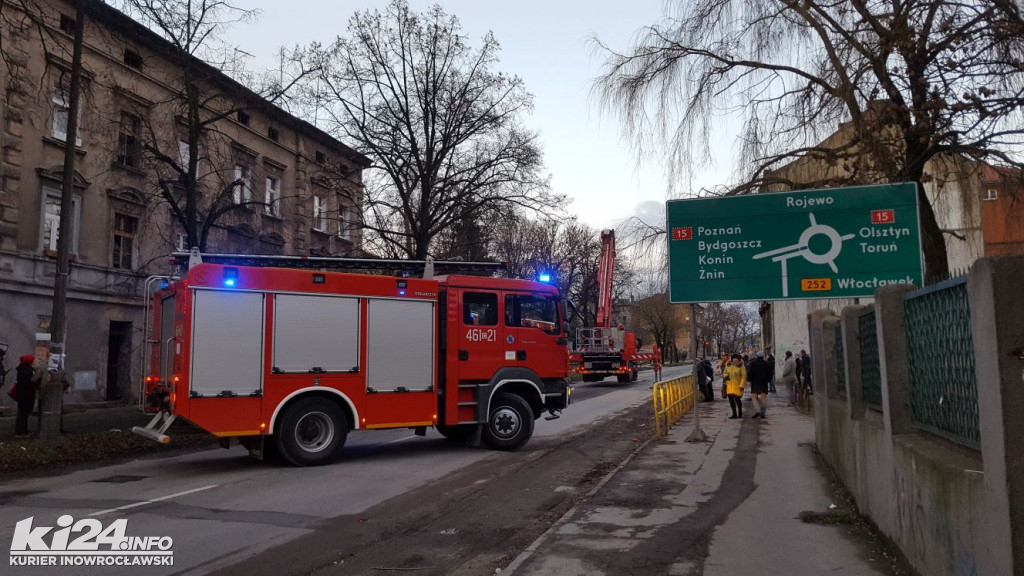 Pożar w kamienicy w centrum