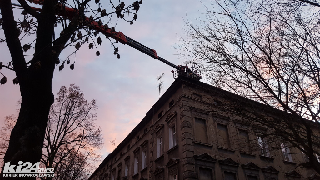 Pożar w kamienicy w centrum