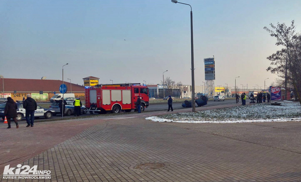 Groźna kraksa na rąbińskim skrzyżowaniu