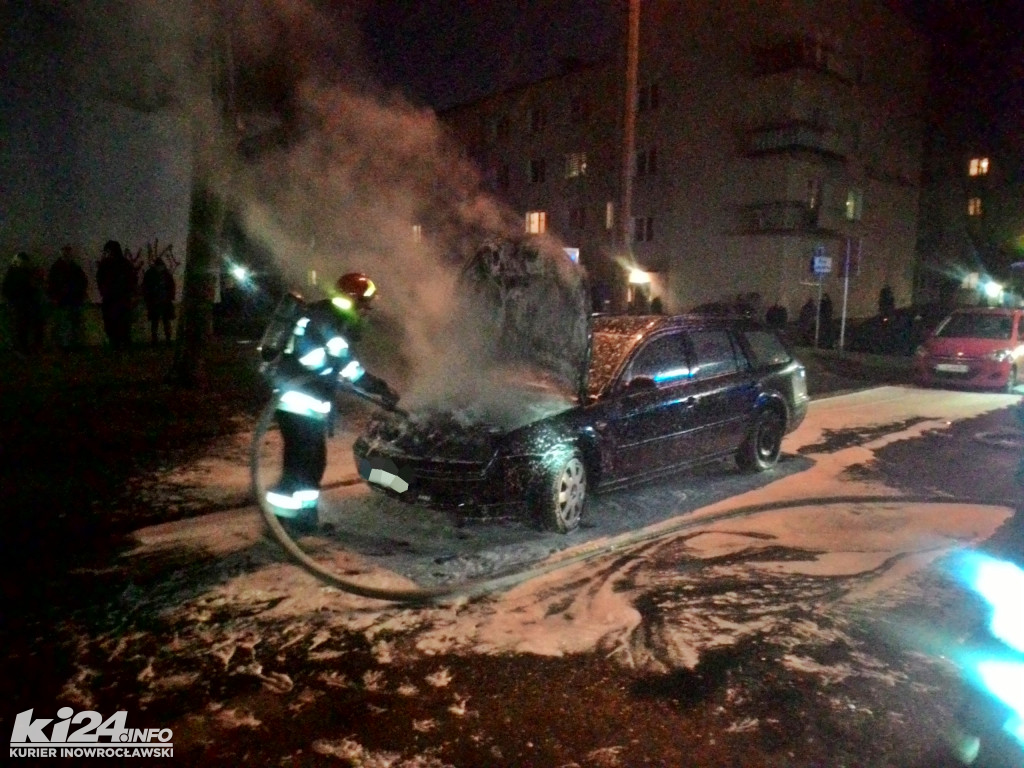 Pożar samochodu na osiedlu Nowym