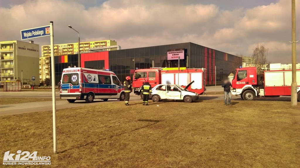 Kraksa na skrzyżowaniu przy rąbińskim pawilonie