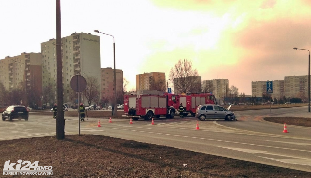 Kraksa na skrzyżowaniu przy rąbińskim pawilonie