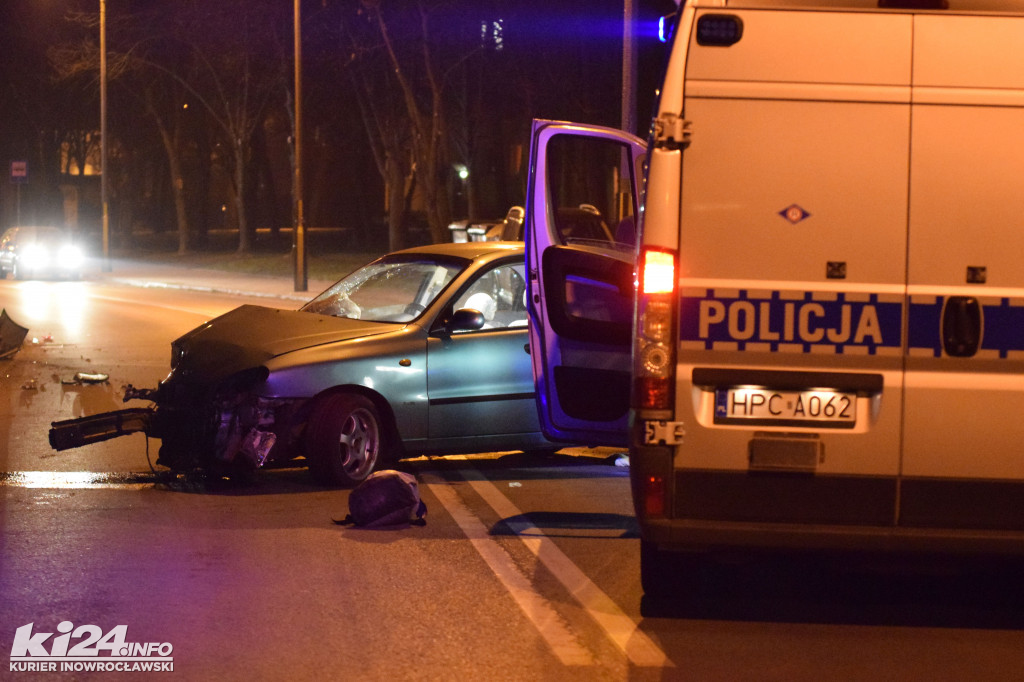 Nocna kraksa na ul. Krzywoustego
