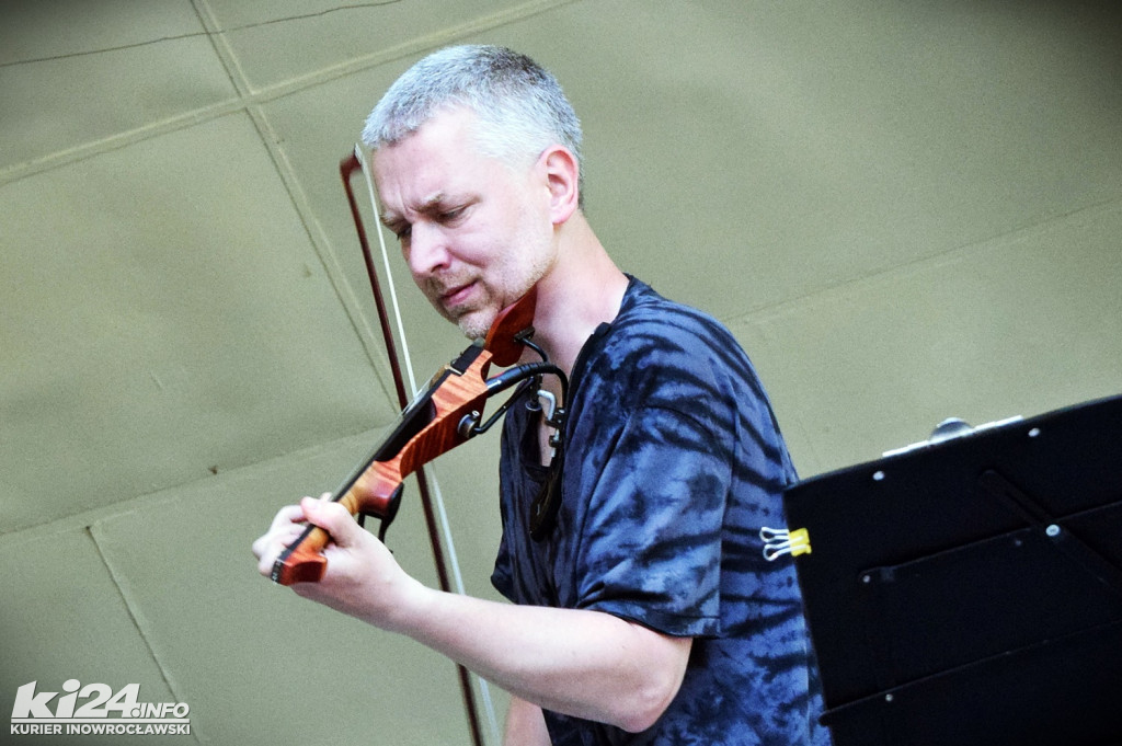 GaDmu Trio i 