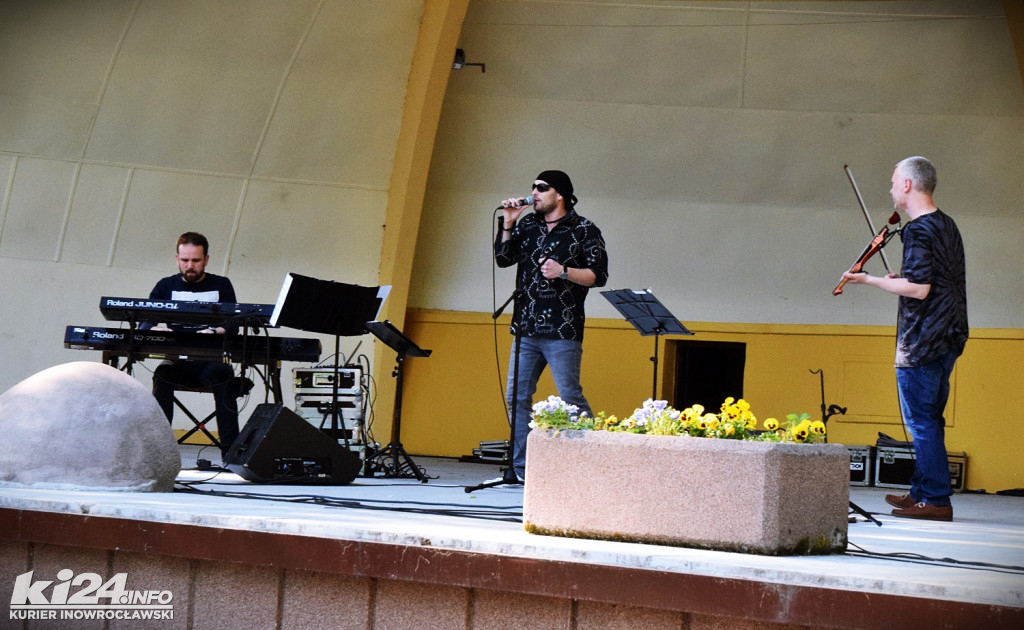 GaDmu Trio i 