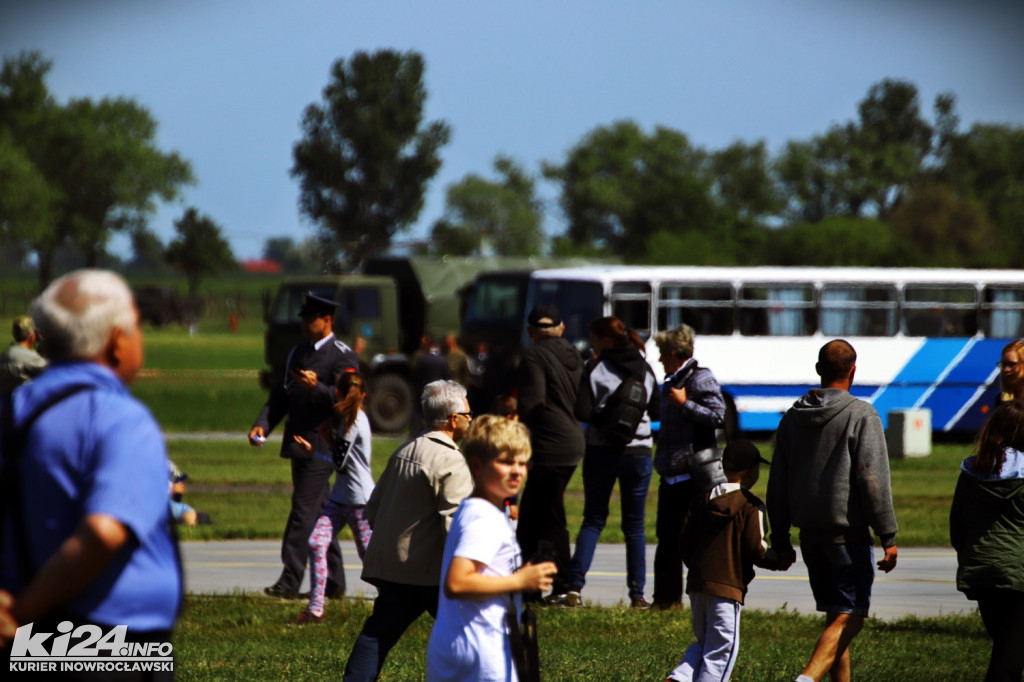 Piknik śmigłowcowy w Latkowie