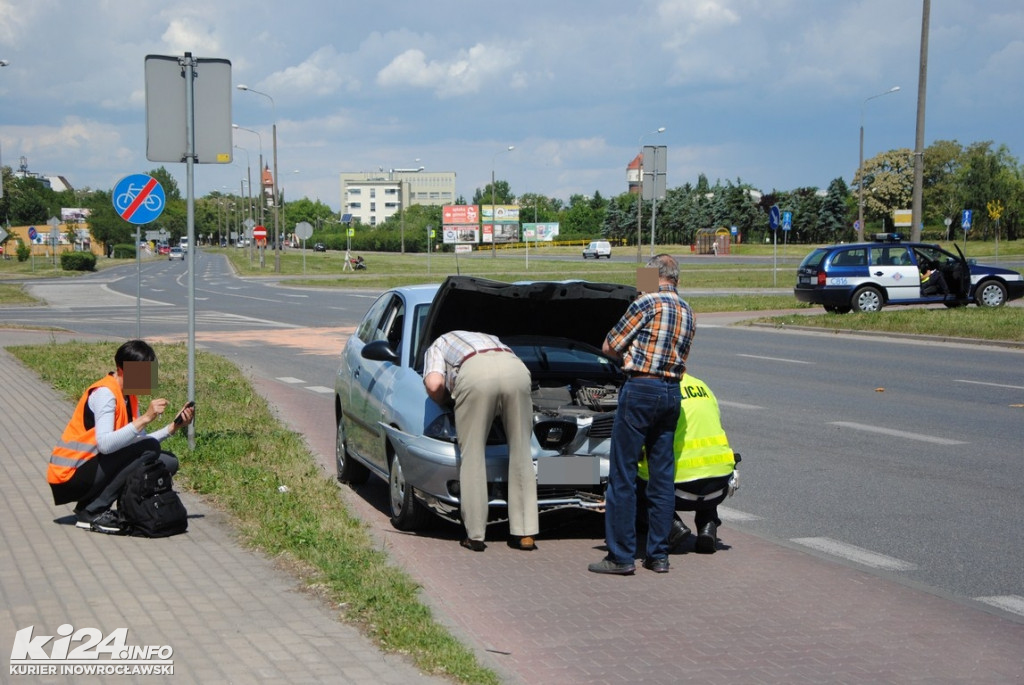 Potrójna kraksa na rąbińskim skrzyżowaniu