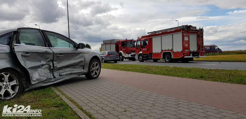 Wypadek na skrzyżowaniu Pileckiego z Orłowską