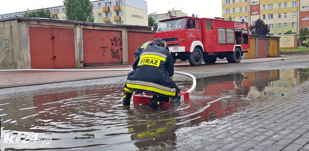 Intensywne deszcze zalewają Inowrocław