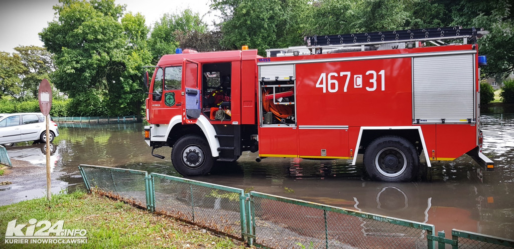 Intensywne deszcze zalewają Inowrocław