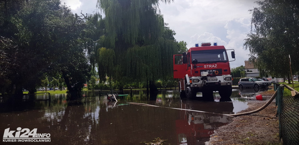 Intensywne deszcze zalewają Inowrocław