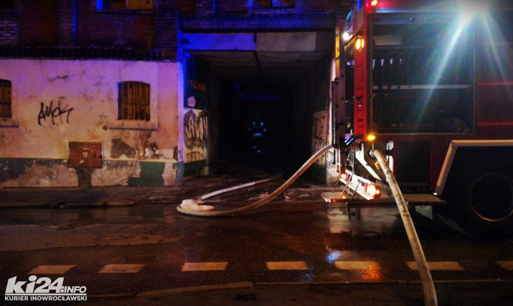 Nocny pożar w centrum Inowrocławia