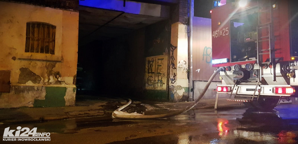 Nocny pożar w centrum Inowrocławia