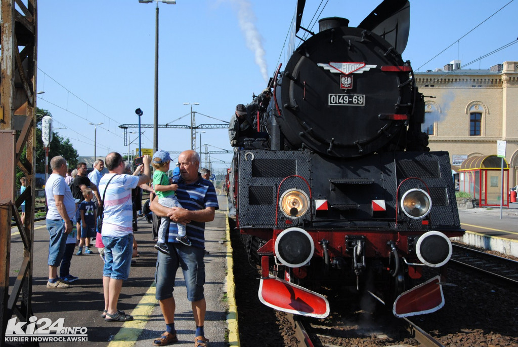 Zabytkowa lokomotywa w Inowrocławiu