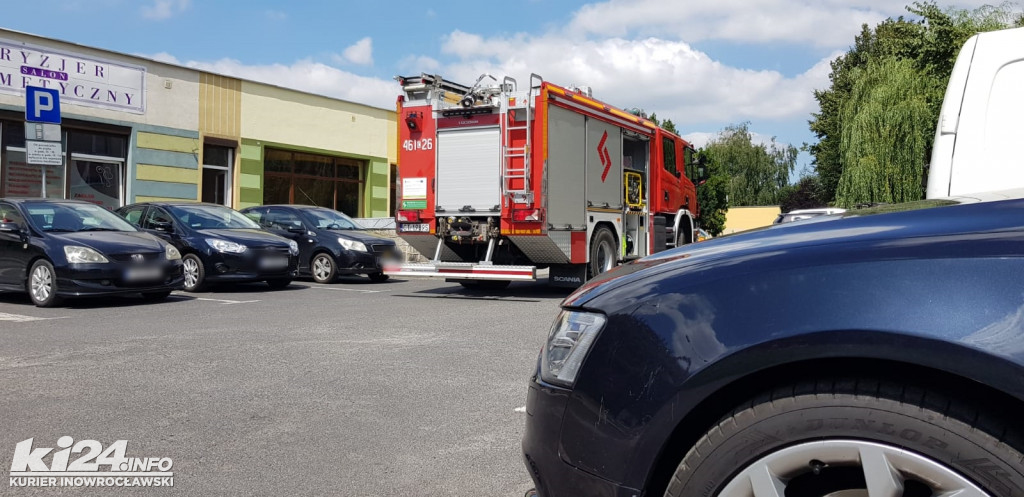 Mężczyzna ewakuowany z zadymionego mieszkania na os. Piastowskim