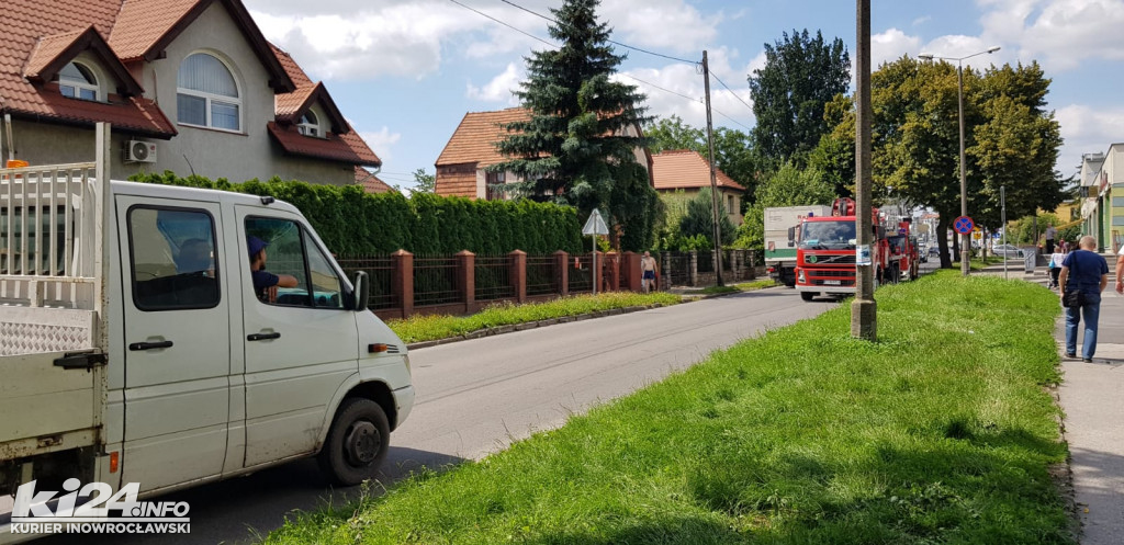 Mężczyzna ewakuowany z zadymionego mieszkania na os. Piastowskim