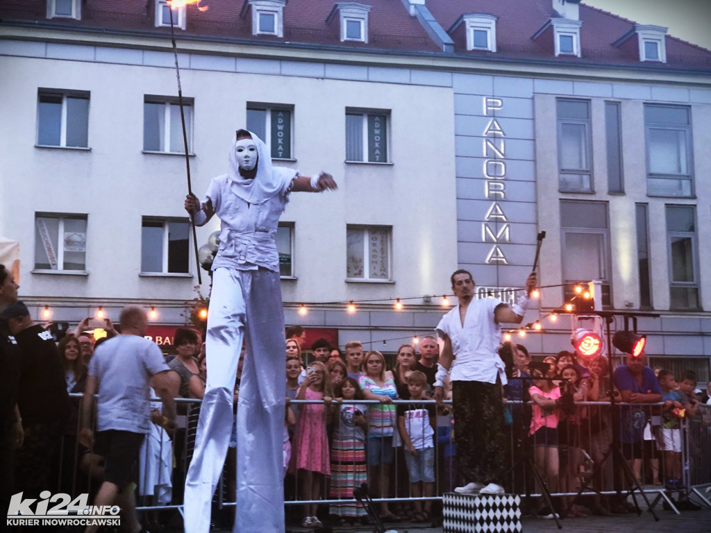 Fireshow na inowrocławskim Rynku