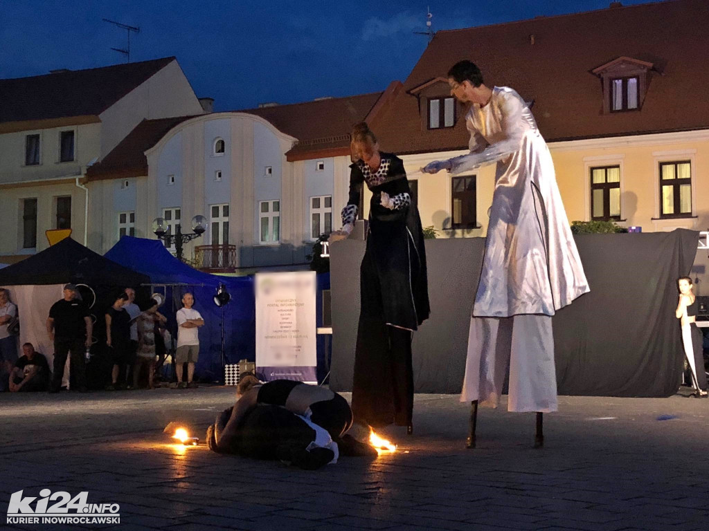 Fireshow na inowrocławskim Rynku