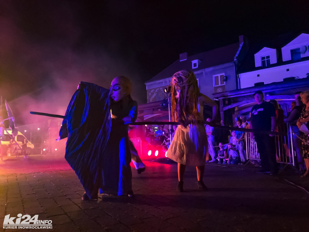 Fireshow na inowrocławskim Rynku