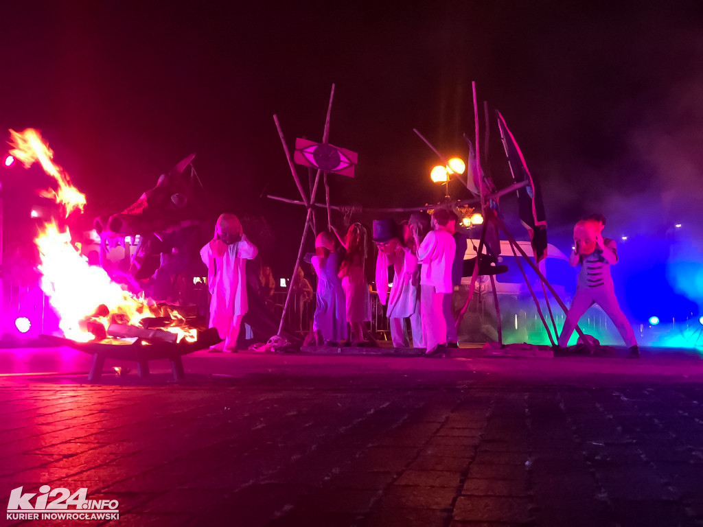 Fireshow na inowrocławskim Rynku
