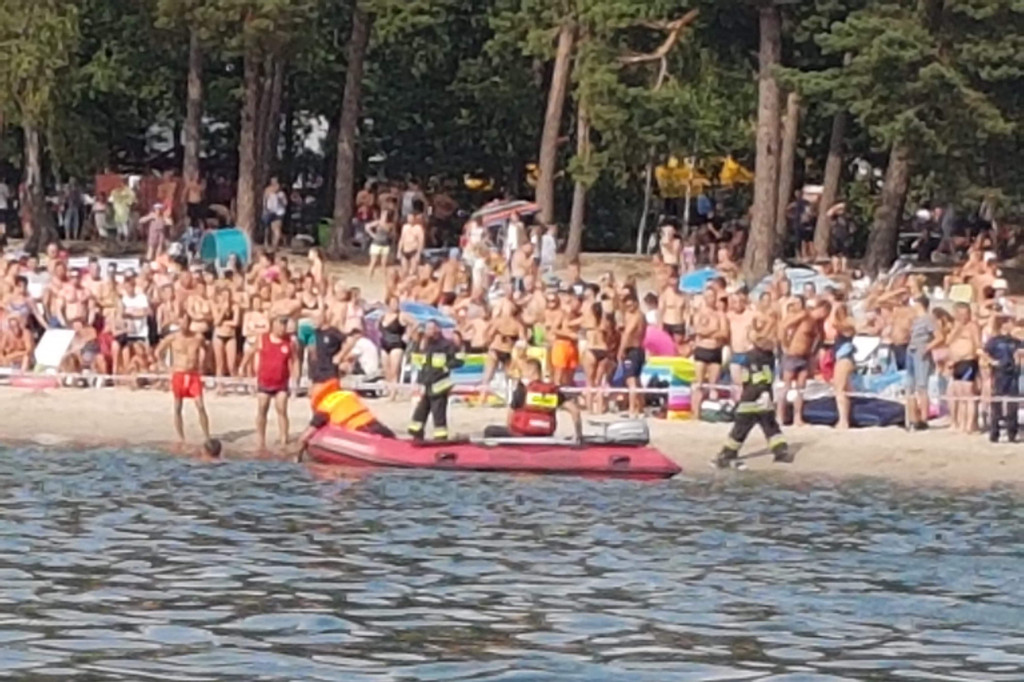 Poszukiwania zaginionego w jeziorze w Przyjezierzu