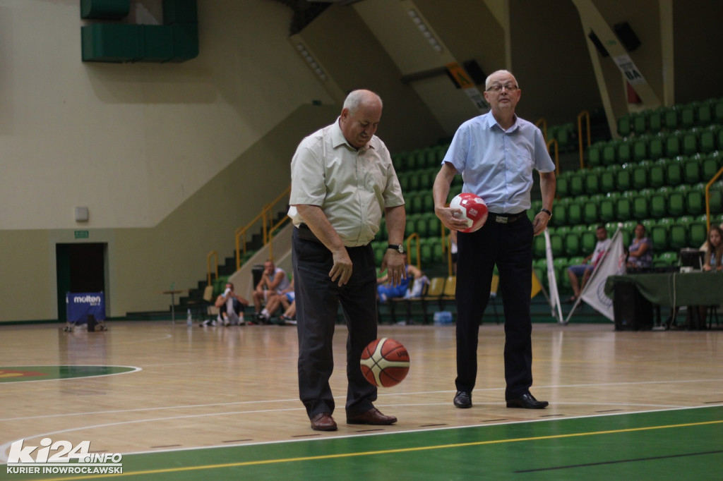 Rodzinny świat basketu