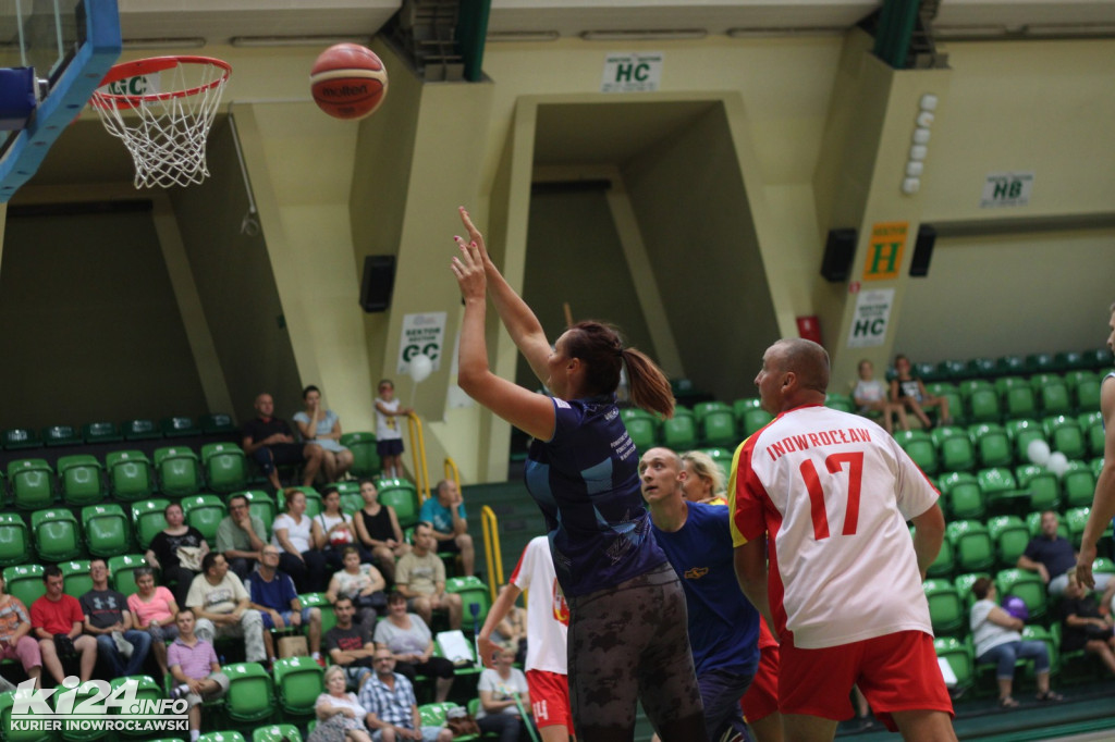 Rodzinny świat basketu