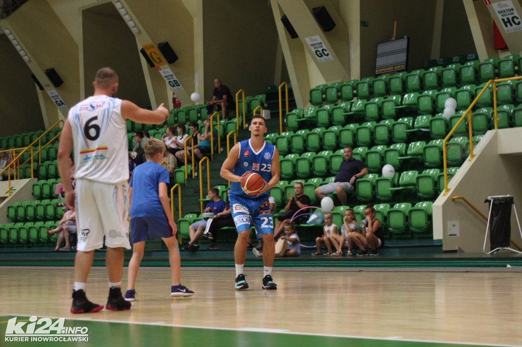 Rodzinny świat basketu