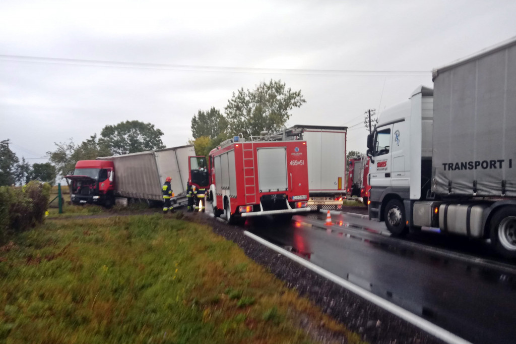 Wypadek ciężarówki w Wielowsi pod Gniewkowem