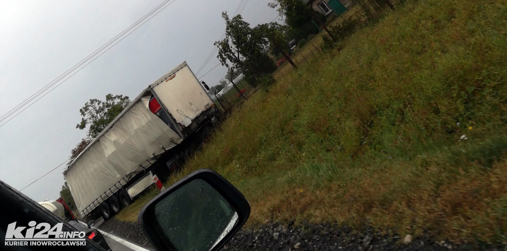Wypadek ciężarówki w Wielowsi pod Gniewkowem