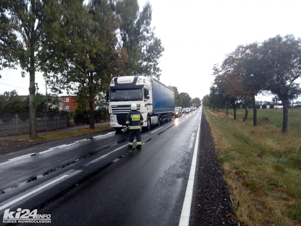 Wypadek ciężarówki w Wielowsi pod Gniewkowem