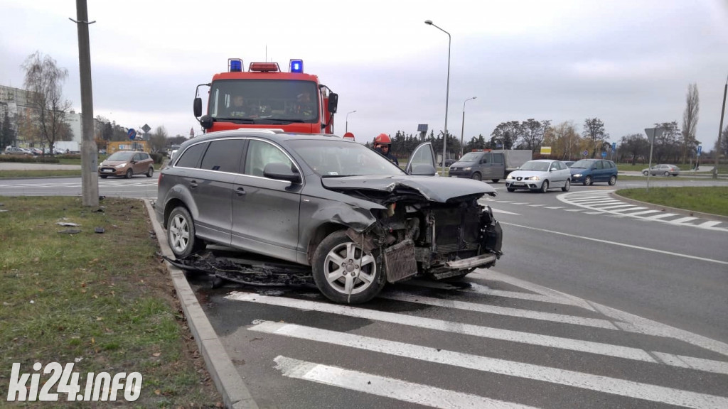 Audi zderzyło się z fordem