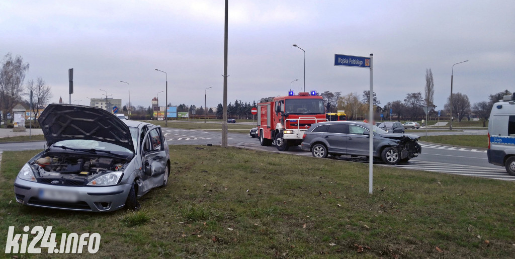 Audi zderzyło się z fordem