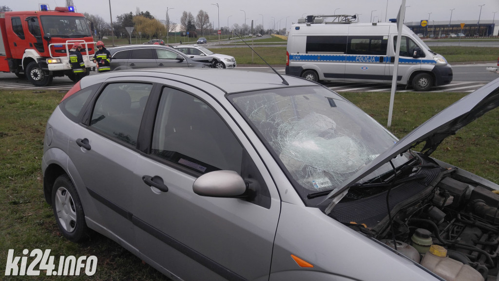 Audi zderzyło się z fordem