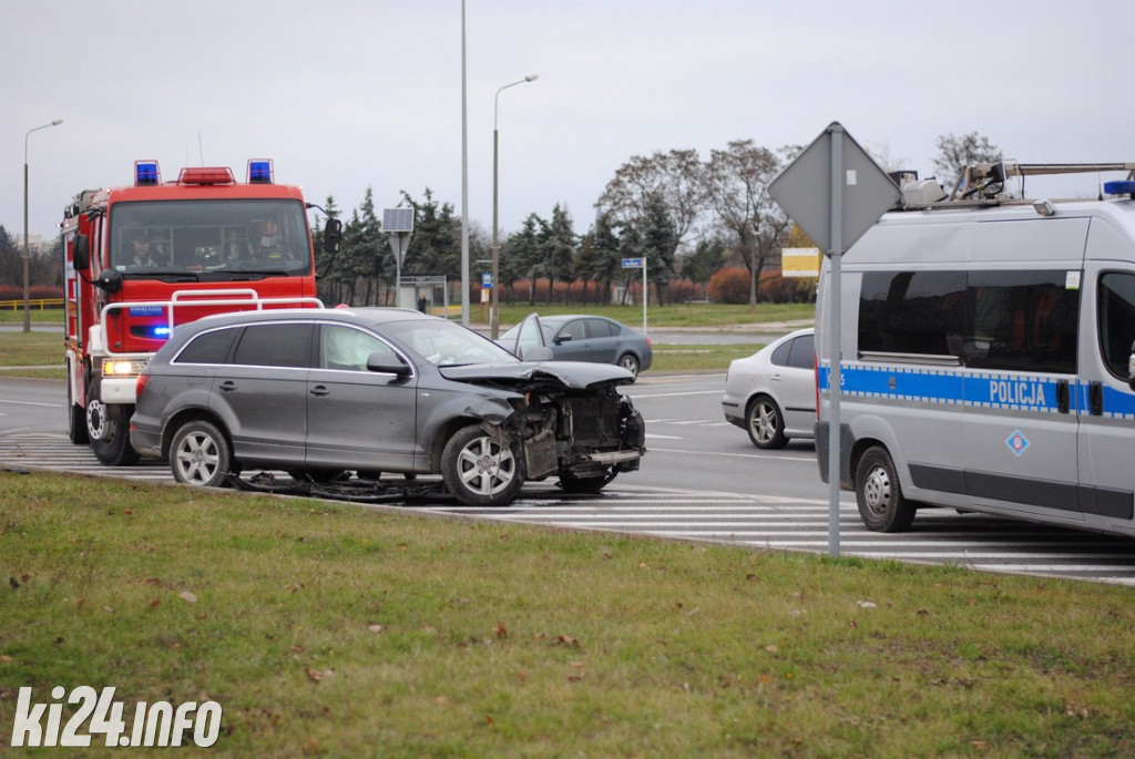Audi zderzyło się z fordem