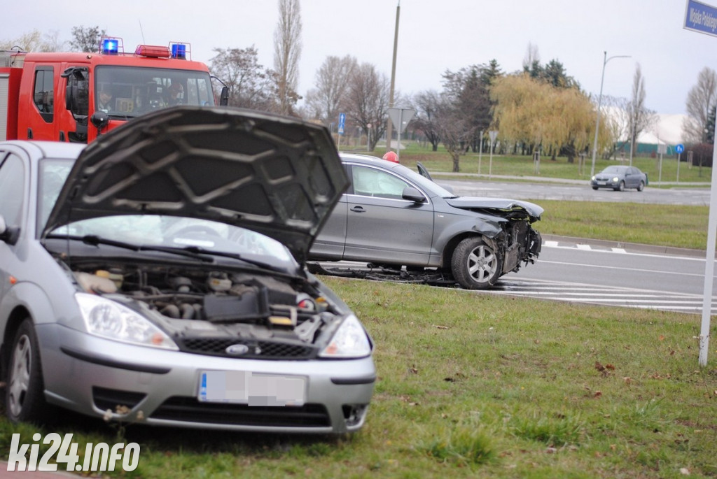 Audi zderzyło się z fordem