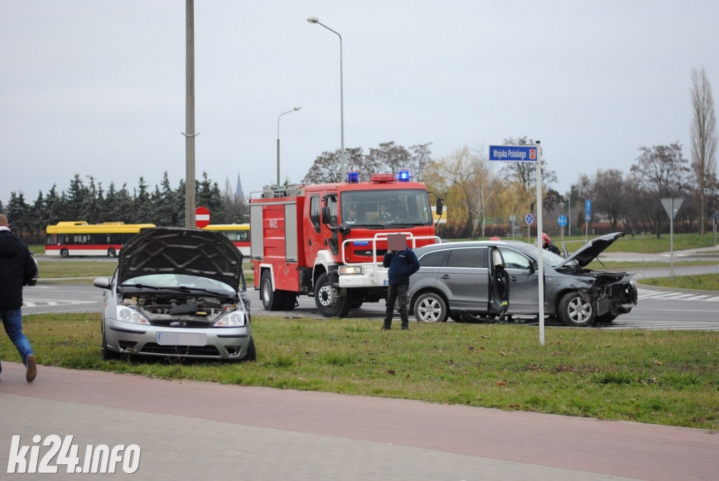 Audi zderzyło się z fordem
