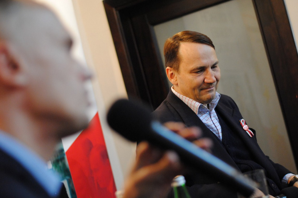 Radosław Sikorski w Bibliotece Miejskiej
