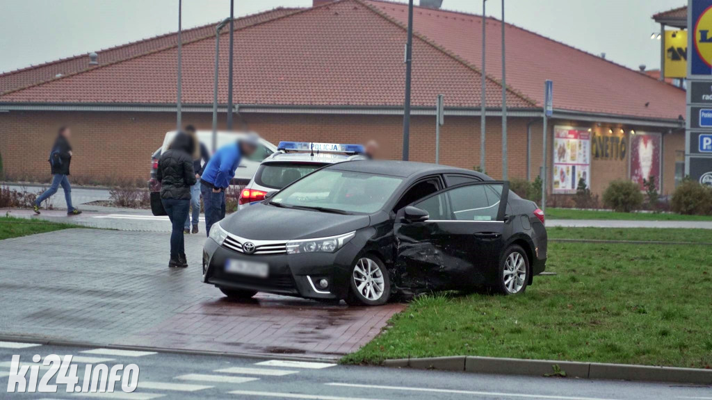 Kolizja na rąbińskim skrzyżowaniu