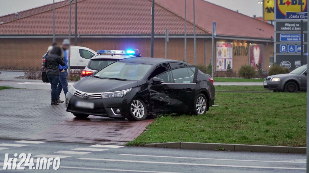 Kolizja na rąbińskim skrzyżowaniu