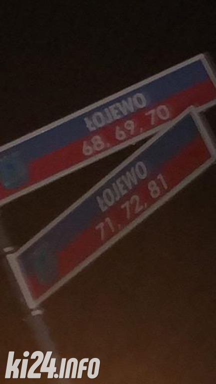 Audi zderzyło się z pociągiem
