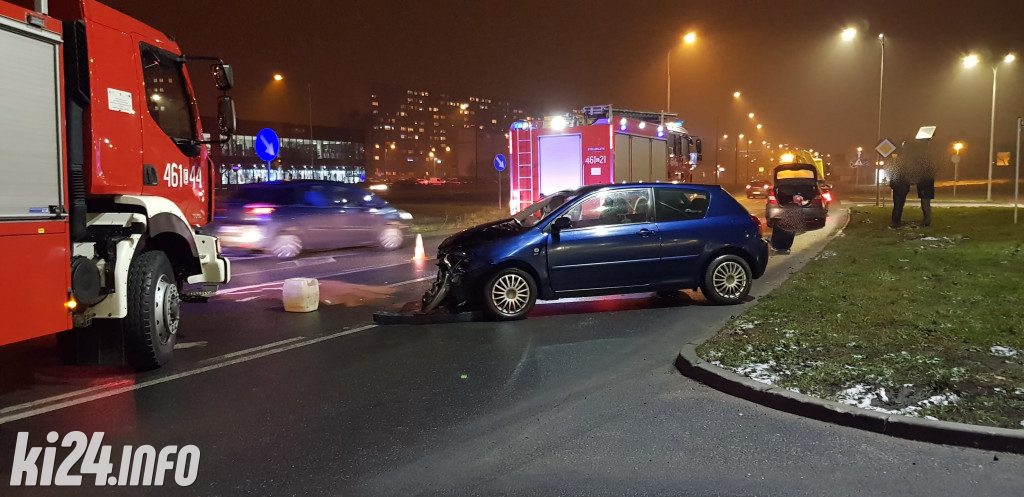 Kolizja na skrzyżowaniu WP i Niepodległości