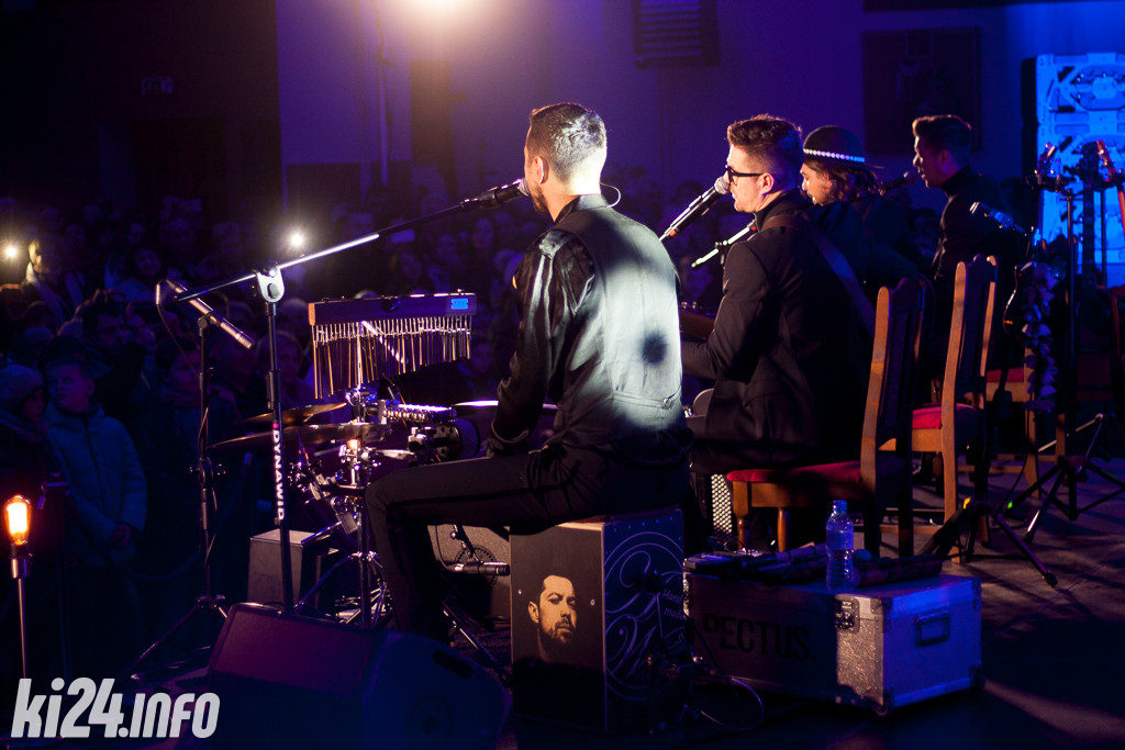 Koncert kolęd z zespołem Pectus
