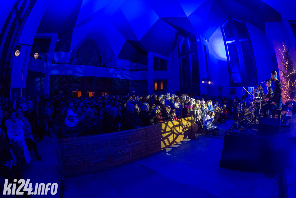 Koncert kolęd z zespołem Pectus