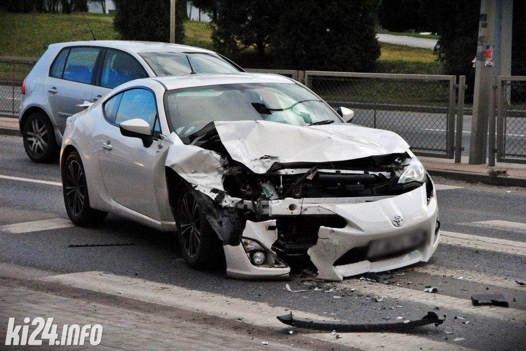 Toyota uderzyła w forda
