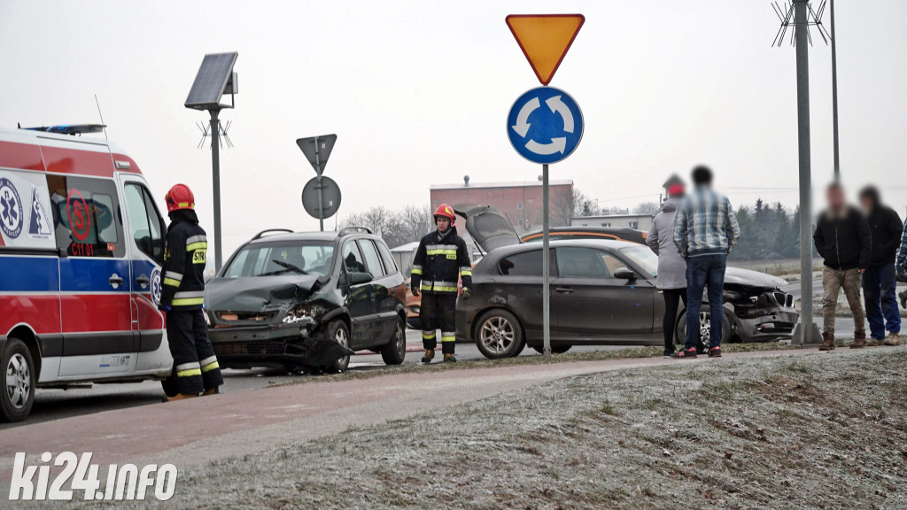 Kraksa na skrzyżowaniu Orłowskiej i Pileckiego