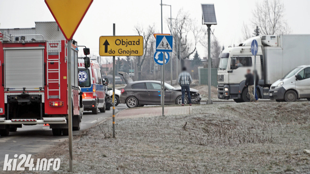 Kraksa na skrzyżowaniu Orłowskiej i Pileckiego