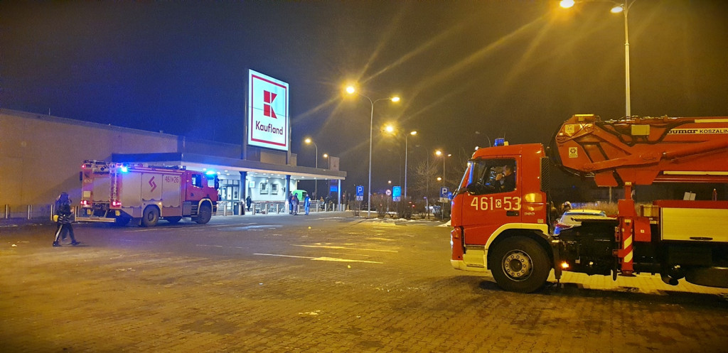 Alarm bombowy w Kauflandzie