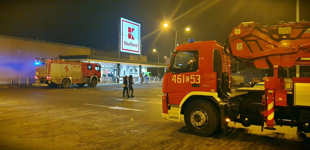 Alarm bombowy w Kauflandzie